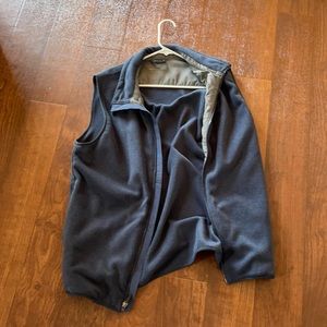 Men’s zip up vest